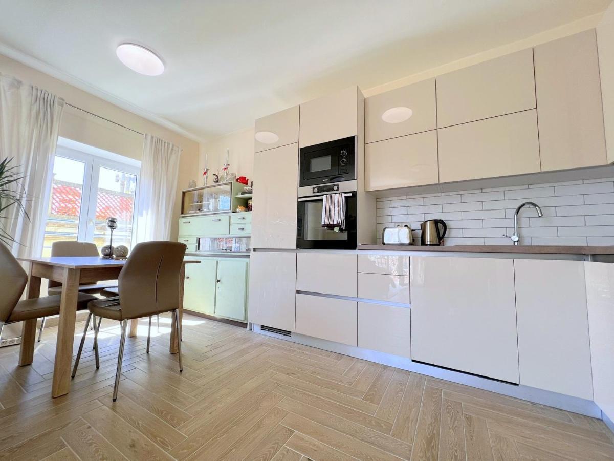 King Residence Old Town Rab - Adults Only Rab Town Buitenkant foto